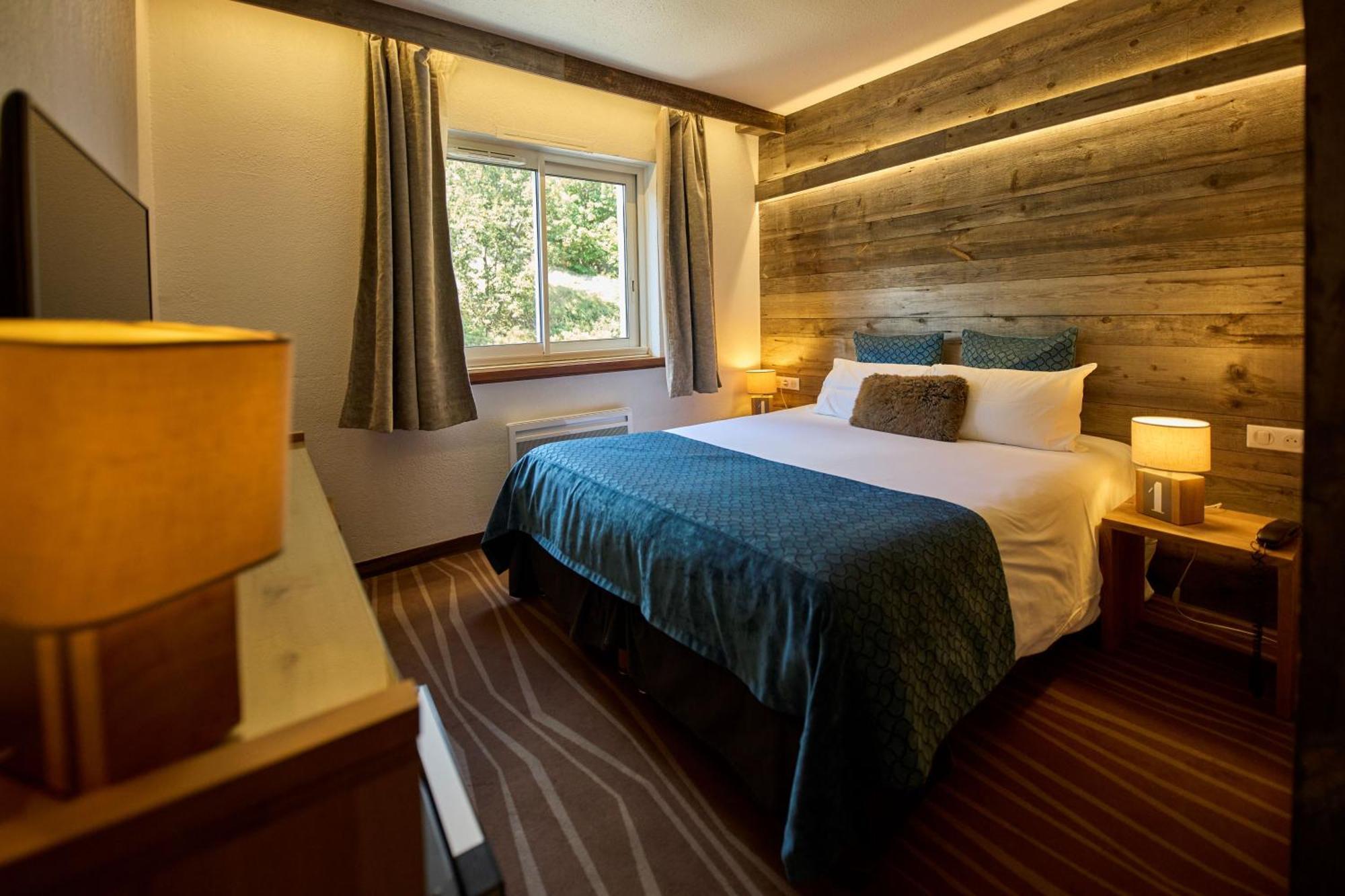 Hotel Le Grand Tetras Фон-Ромё Экстерьер фото