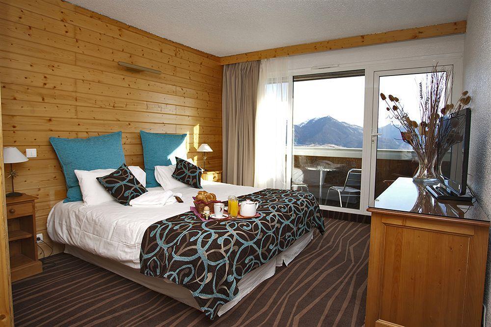 Hotel Le Grand Tetras Фон-Ромё Экстерьер фото