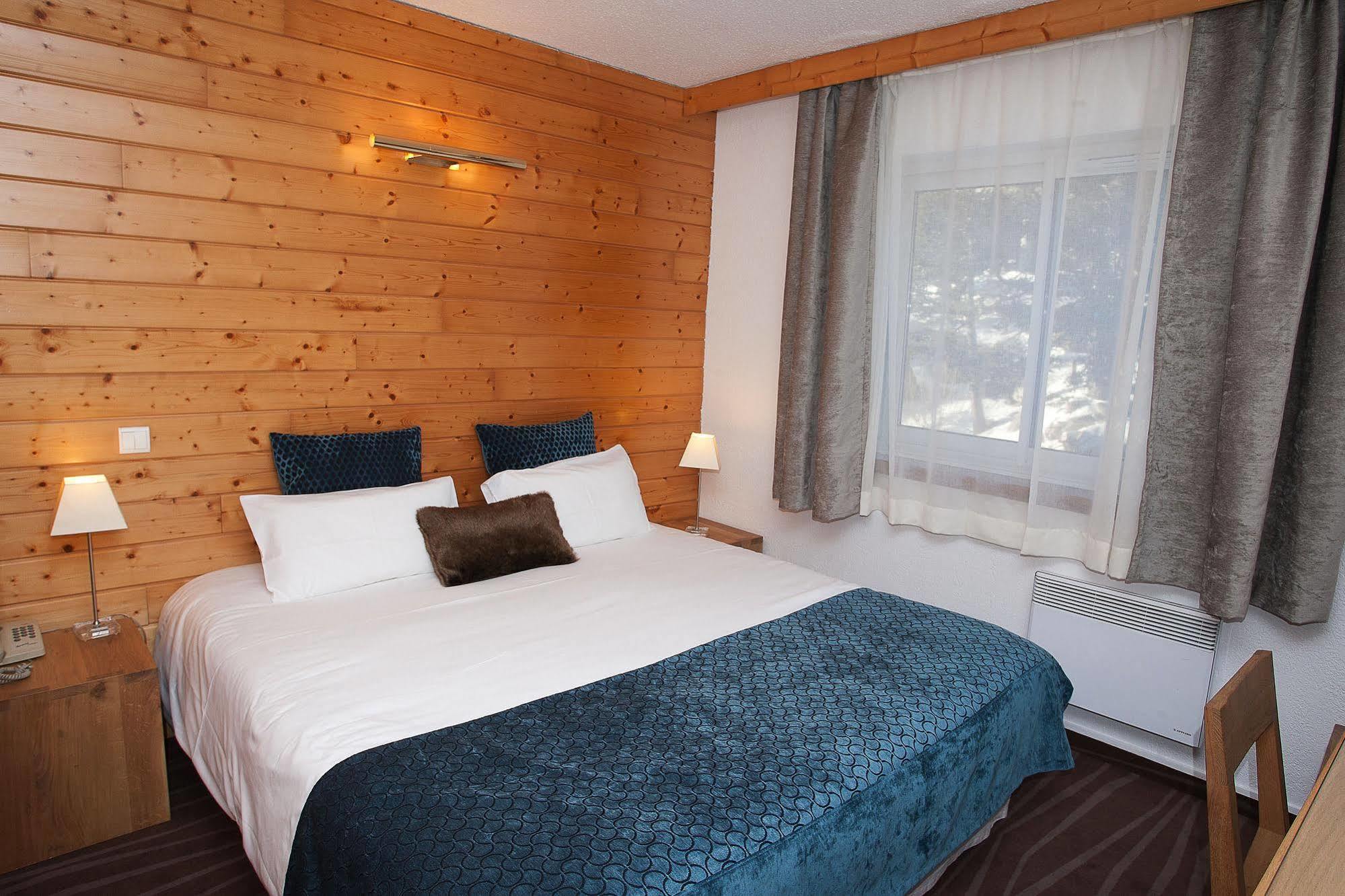 Hotel Le Grand Tetras Фон-Ромё Экстерьер фото